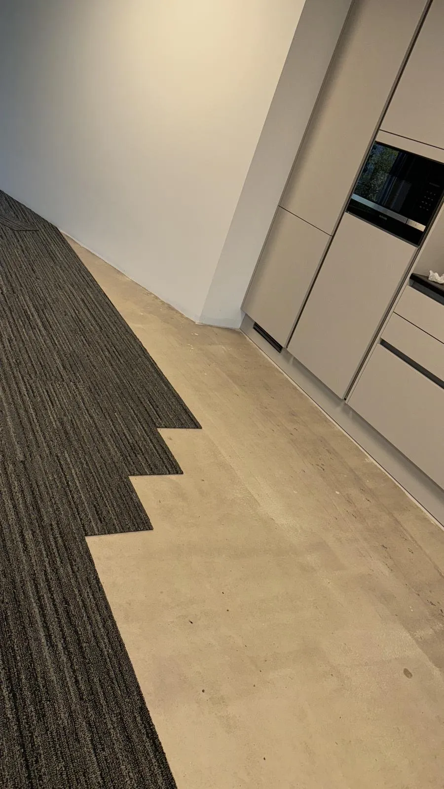 Teppichfliesen Büro anthrazit